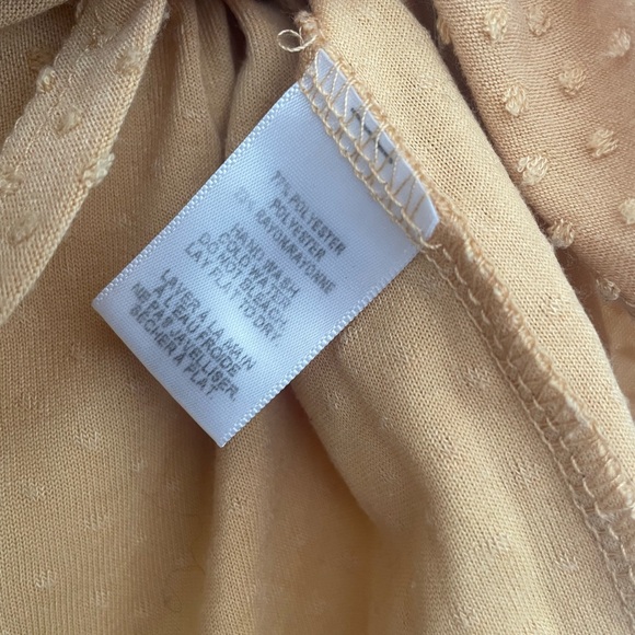 Final Touch size small yellow textured flutter sleeve top - Picture 6 of 6